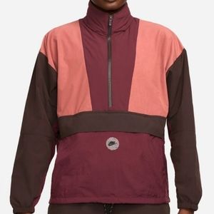 Nike Sportswear RevolutionWomen's Sports Utility 1/2-Zip Jacket